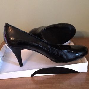 Women’s Nine West Black Patent Heels